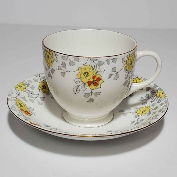 Melba Teacup and Saucer Yellow Flowers Vintage - Picture 2 of 9